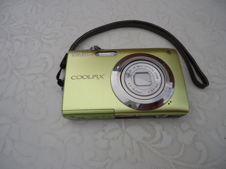 Digital Camera Nikon COOLPIX S3000 14.0MP 4xZum !