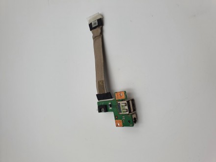 Dugme paljenja, USB konektor za Medion Akoya P6630 MD98