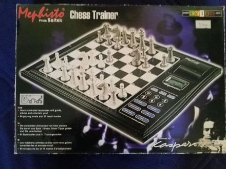 Elektronski šah Mephisto by Saitek (chess trainer)