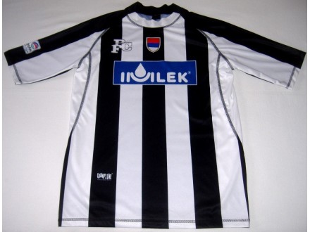 FK Partizan dres