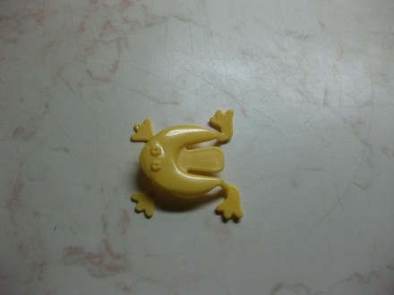 Figura - Jumping frog (žuta)