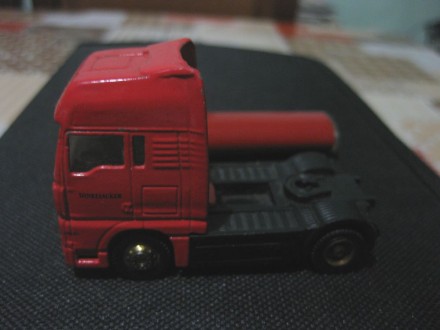 Figura - Kamion MAN (Hummer) Dinkelacker