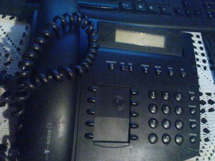 Fiksni i fax telefon t actron c1 f3 telefon