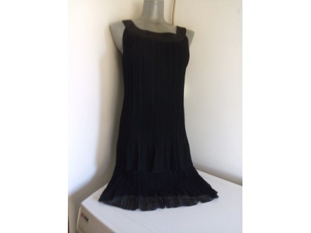 Finery crna plisirana haljina S/M