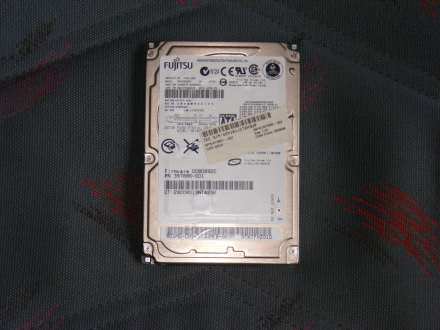 Fujitsu sata hard disk 60GB 2,5`