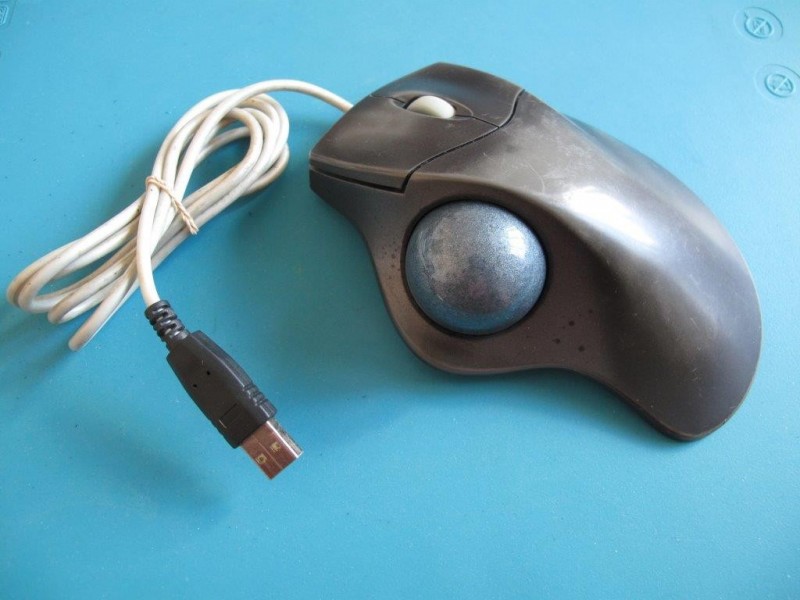GENIUS Easy Track Optical - USB Trackball Mouse