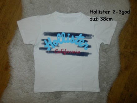 Hollister majica 2-3 god