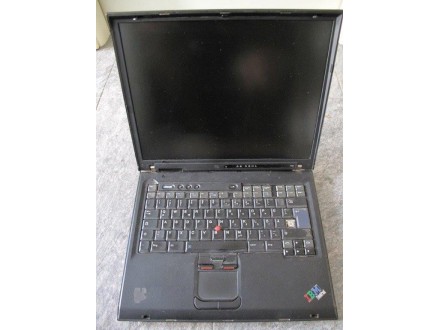 IBM T42 2374 - laptop za delove ili popravku