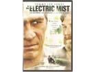 In the Electric Mist . Tommy Lee Jones, John Goodman