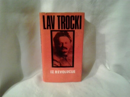 Iz revolucije Lav Trocki