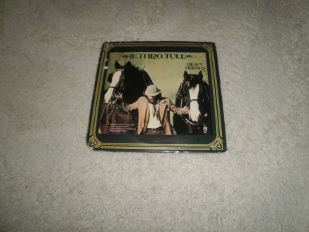 Jethro Tull, heavy horses.......LP