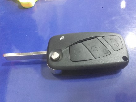 Kljuc FIAT  3 dugmeta (model 04)