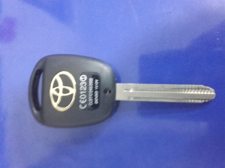 Ključ Toyota  2 Dugmeta (model 03)