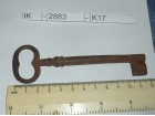 Ključ, starinski , metalni. Zarđao.	IK	-	2883	-	K17