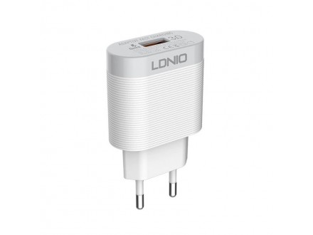 Kucni punjac LDNIO A303Q USB 5V/3A FAST QC 3.0 za Iphone lightning beli