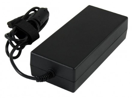 LC Power univerzalno napajanja/adapter za notebook LC120NB 120W 19V