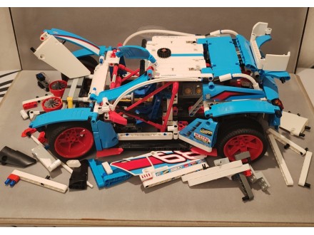 LEGO Technic automobil