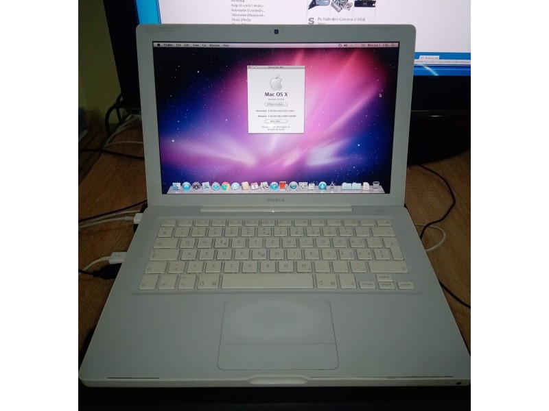 Laptop (84) MacBook A1181