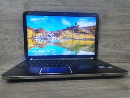 Laptop HP Pavilion dv6 QuadCore i7-2670QM 8GB 1TB 15.6`