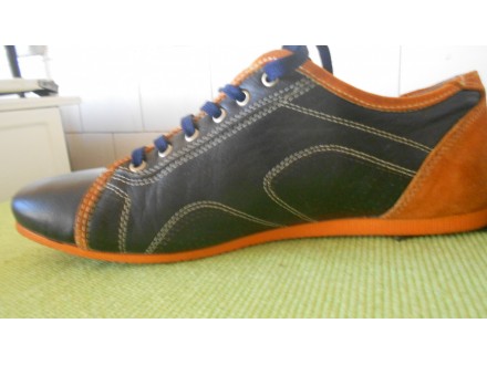 Letnje kožne cipele - broj 42 - izvrsno očuvane