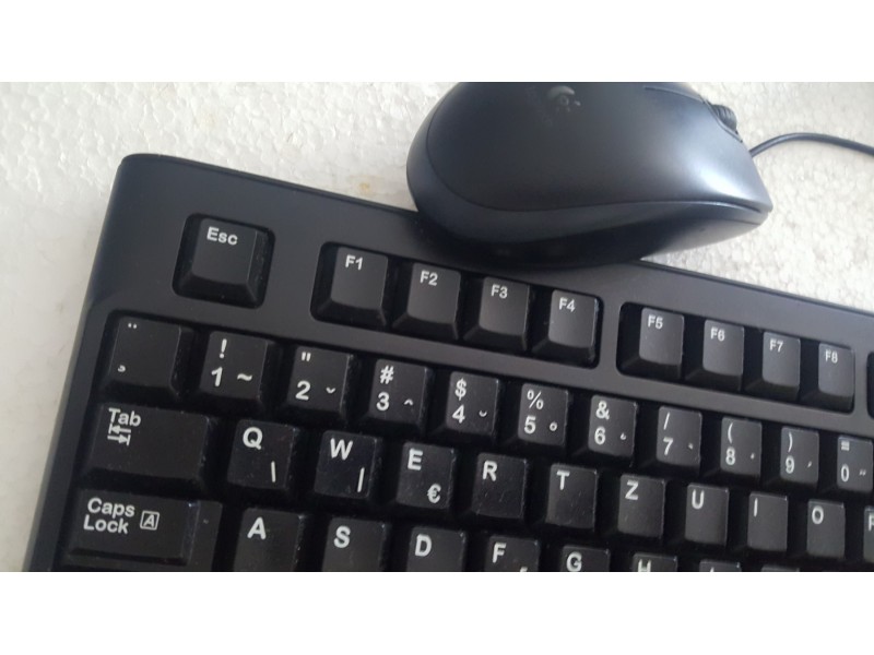 Logitech MK120 Biznis SRB Tastatura i Miš USB