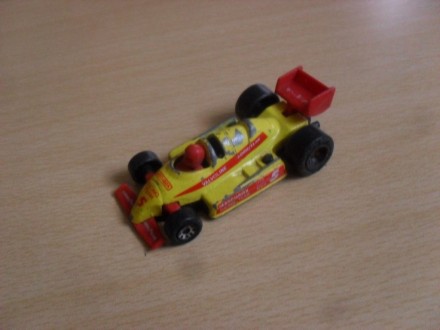 MATCHBOX - F 1 RACER