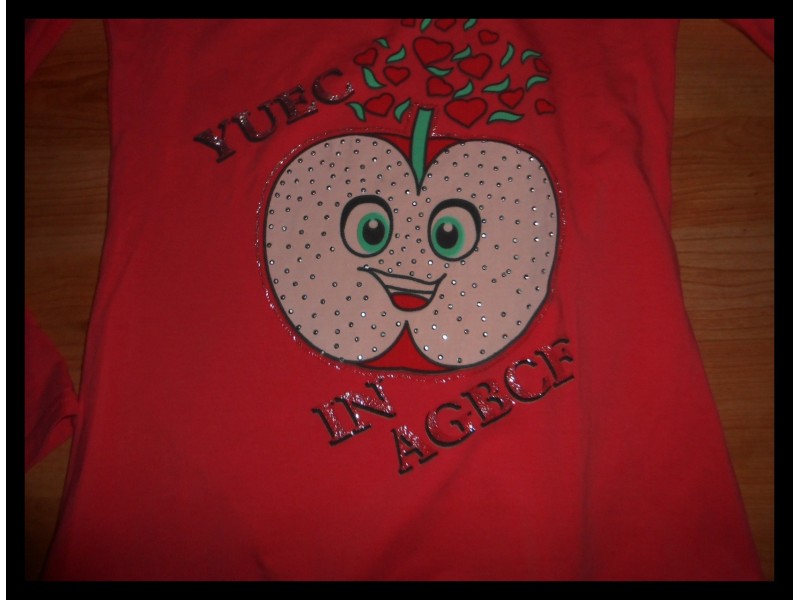 Majica jabuka sa cirkonima