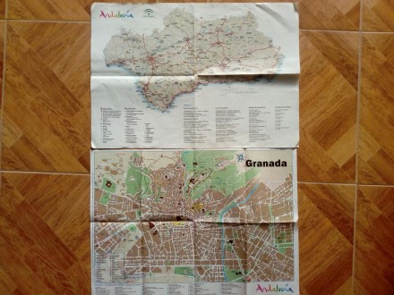 Mape Andaluzije sa planovima gradova Sevilje i Granade