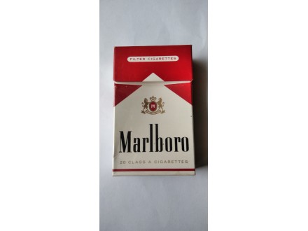 Marlboro kutija od svajcarskih cigareta sa Kosova
