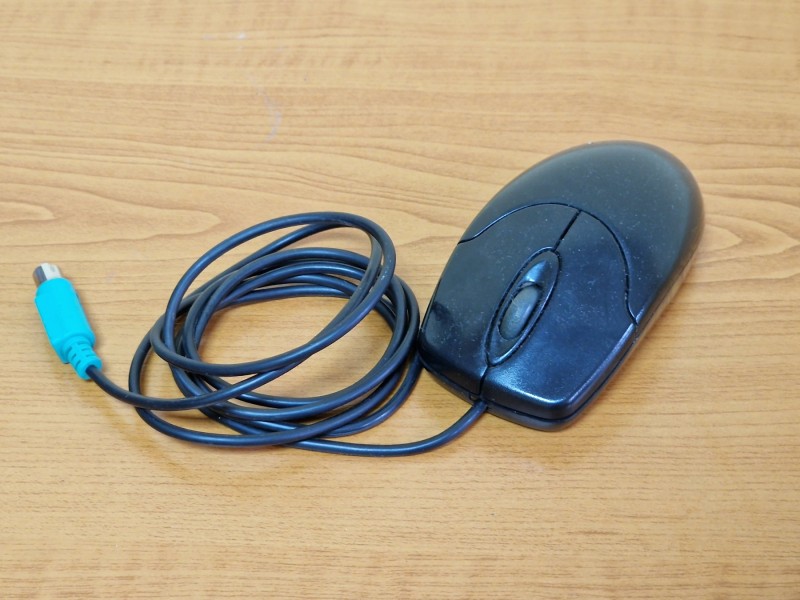 Miš Genius NetScroll 120 optički PS2 crne boje