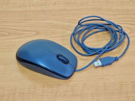Miš optički sa USB priključkom Logitech M100