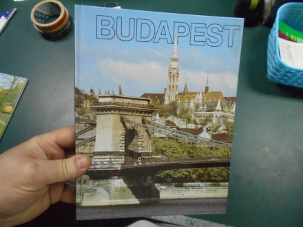Monografija Budimpešta-Budapest