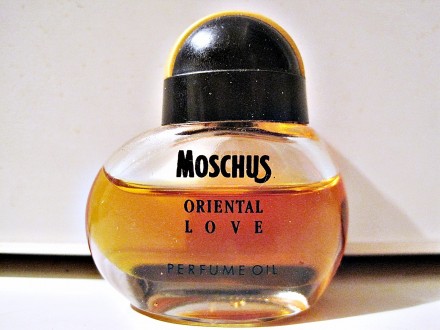 Moschus Oriental Love