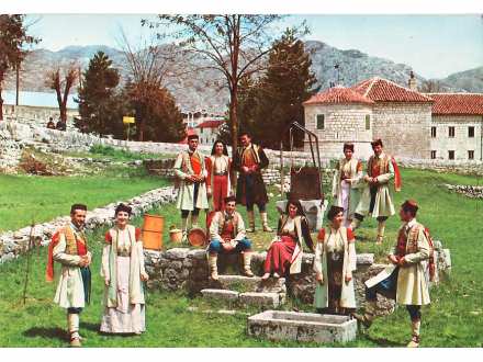 Narodna nošnja, Crna Gora 2.