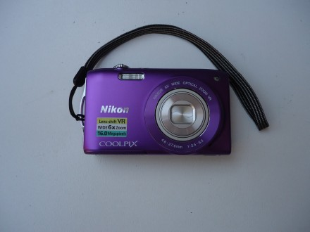 Nikon COOLPIX S3300 16 MP Digital Camera with 6x Zum lj