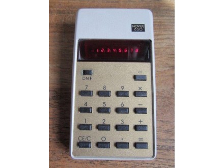 Novus 850 - stari kalkulator iz 1975.godine