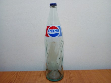Pepsi-Cola, stara staklena flaša 1L sa zatvaračem