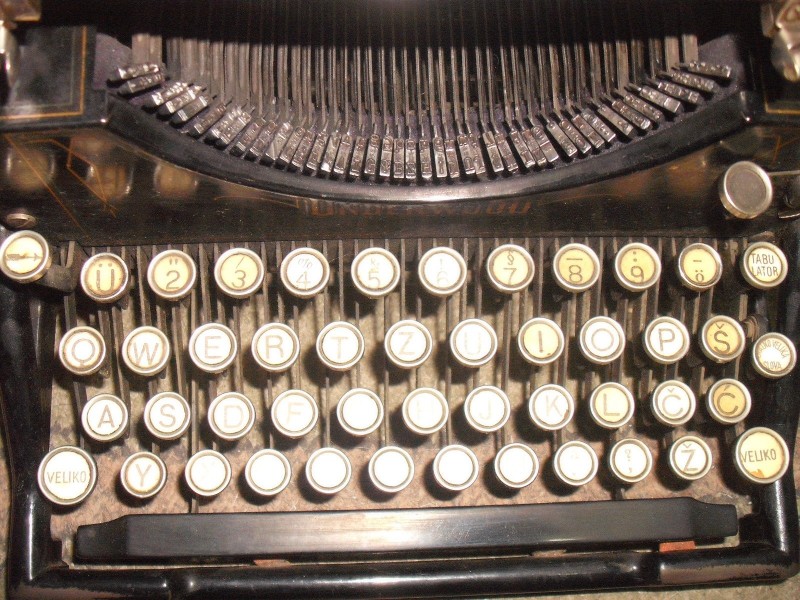 Pisaća mašina Underwood