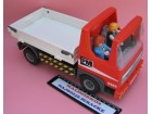 Playmobile kamion i dve figurice sa slike /T101-170QI/
