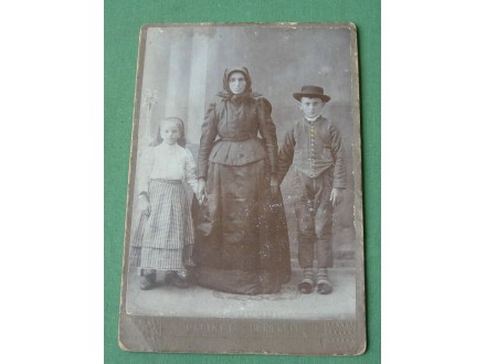 Porodica, stara kartonka, oko 1900.