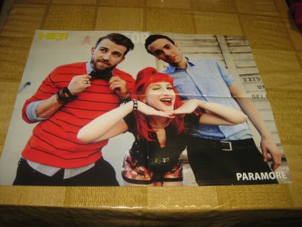 Poster (dvostrani) Paramore, Breaking Dawn