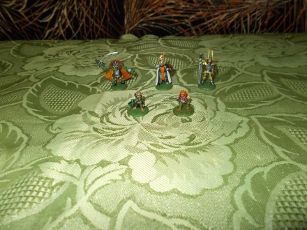 Ral Partha - Fantasy Miniatures - 5 metalnih figurica