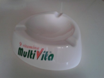 Reklamna pepeljara Multivita