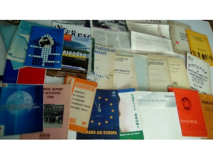 Romi Literatura o Romima razni časopis, knjige, brošure