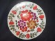 Rucno farbano ukrasna keramicki zidni tanjir slika 2