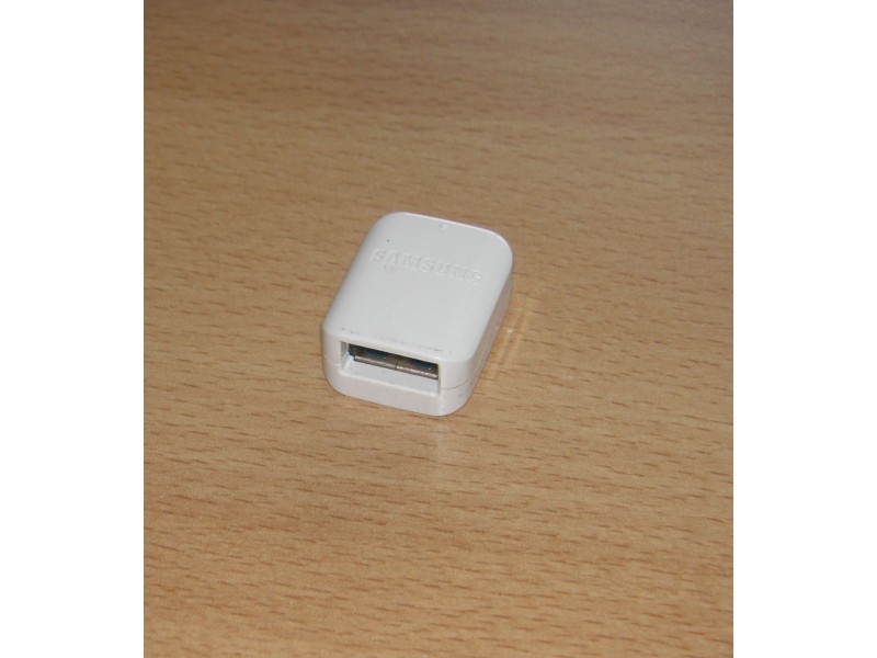 SAMSUNG USB - microUSB adapter