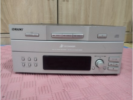 SONY 3 CD Changer CDP-EX77