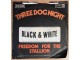 SP THREE DOG NIGHT - Black And White (1972) VG- slika 2