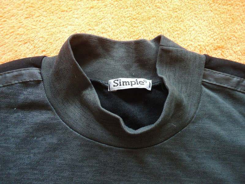Siva majica iz Nemačke, Simple