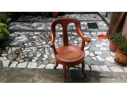 Stara berberska stolica-Iskljucivo licno preuzimanje